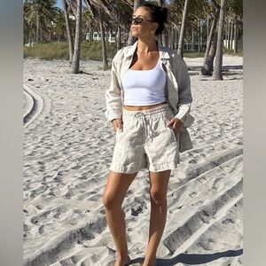 EUC Athleta Retreat Linen Short Size Medium Undyed